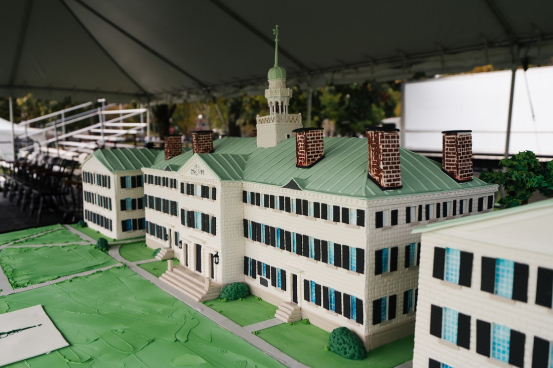 7-foot-long birthday cake in the shape of Dartmouth Row